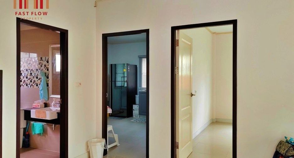 For sale 4 ベッドルーム house in Bang Khen, Bangkok