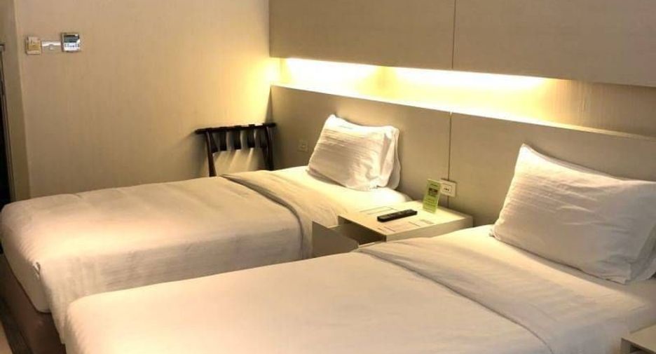 For sale 50 Beds hotel in Watthana, Bangkok