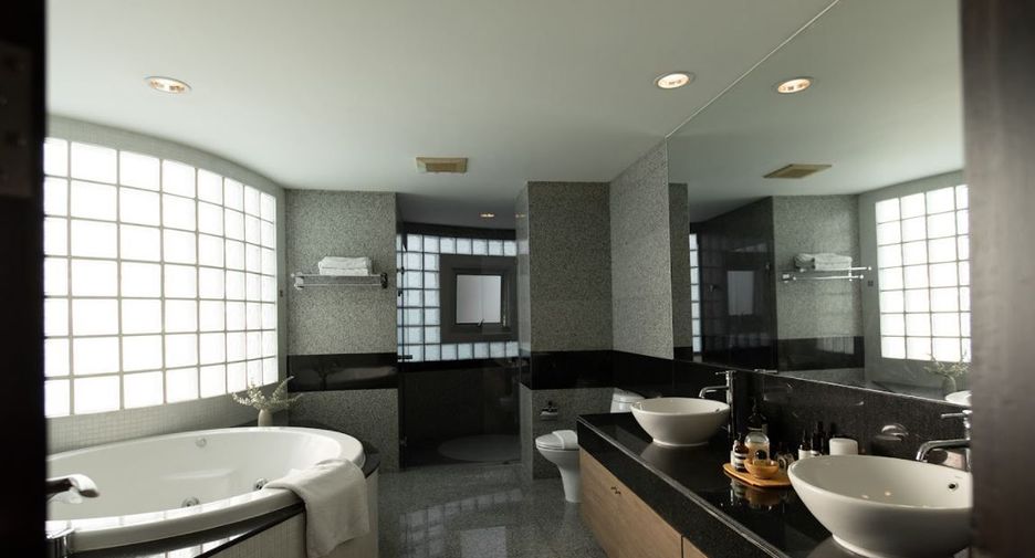 Apartment zur Miete mit 3 Zimmer in Watthana, Bangkok