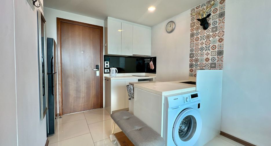 For sale 1 bed condo in Bang Lamung, Chonburi