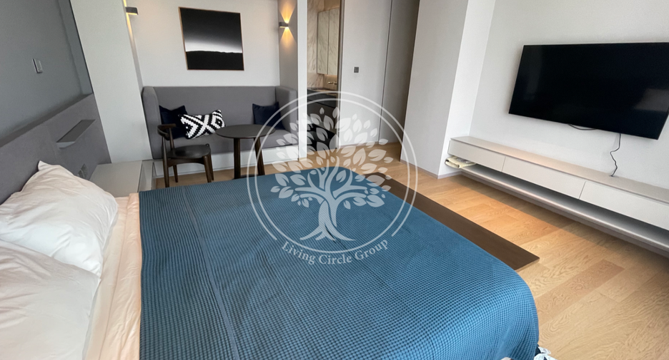 For rent 2 bedrooms condo in Sathon, Bangkok