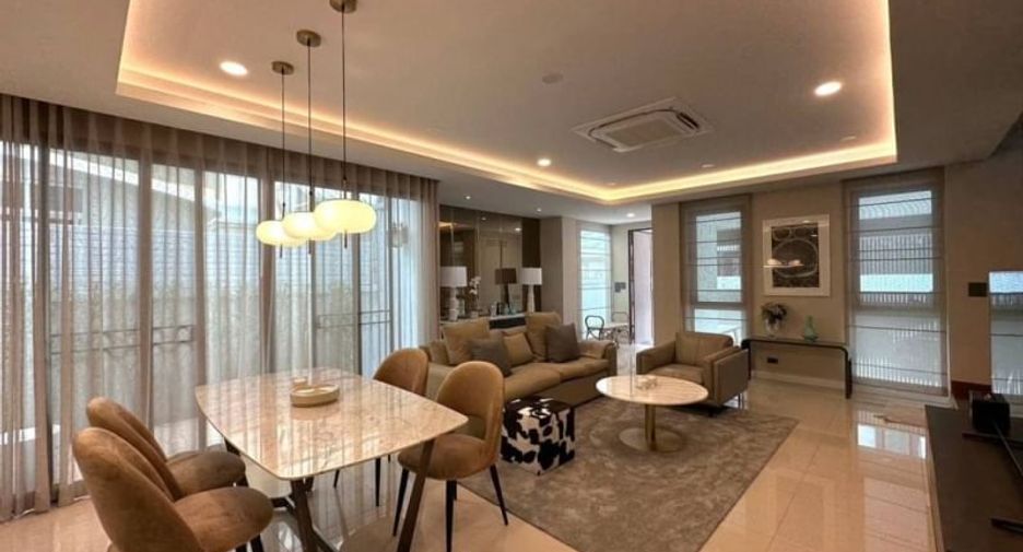 Casa en alquiler de 3 habitaciones en Watthana, Bangkok
