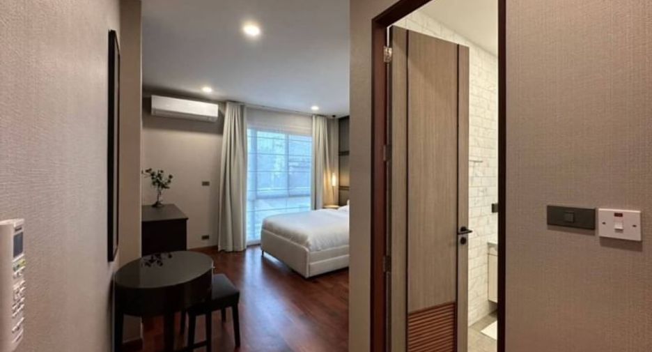 Casa en alquiler de 3 habitaciones en Watthana, Bangkok