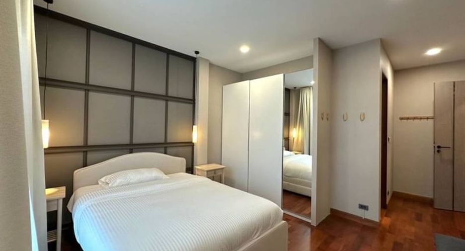 Casa en alquiler de 3 habitaciones en Watthana, Bangkok