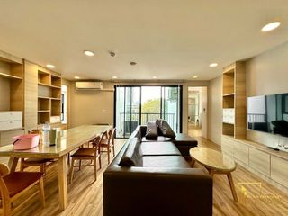 Apartamento en alquiler de 3 habitaciones en Watthana, Bangkok