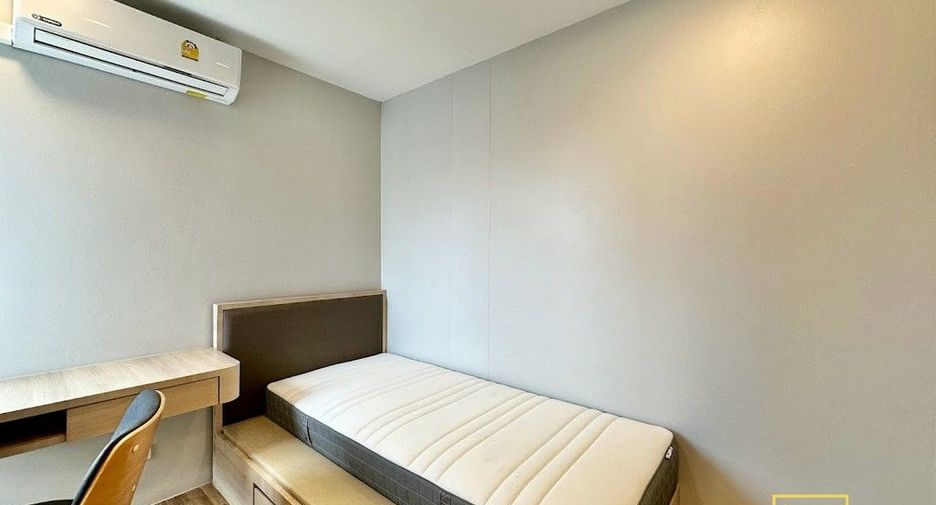 For rent 3 bedrooms apartment in Watthana, Bangkok
