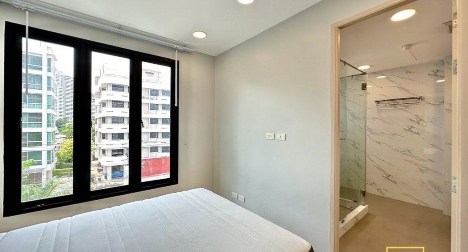 For rent 3 bedrooms apartment in Watthana, Bangkok