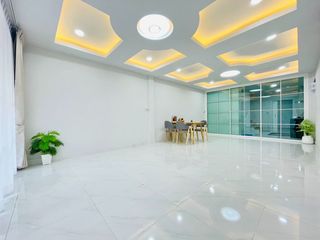 出售 3 卧室 商业空间 在 Bang Phlat, 曼谷