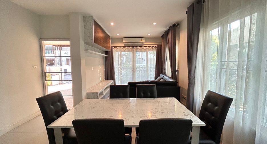 For sale 3 bedrooms house in Mueang Chiang Mai, Chiang Mai
