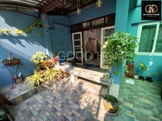 出售 3 卧室 联排别墅 在 Bang Phlat, 曼谷