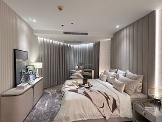 For sale 3 Beds condo in Dusit, Bangkok