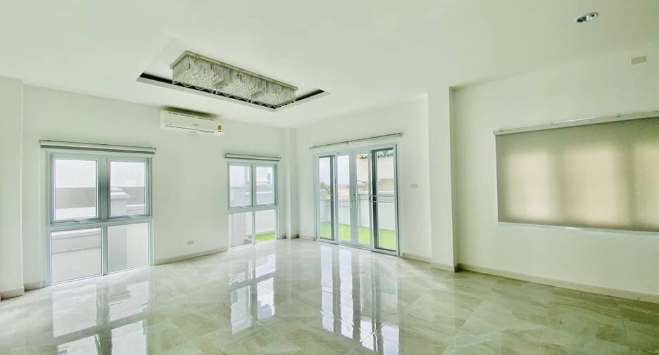 À louer 5 chambres villa à Bang Lamung, Chonburi