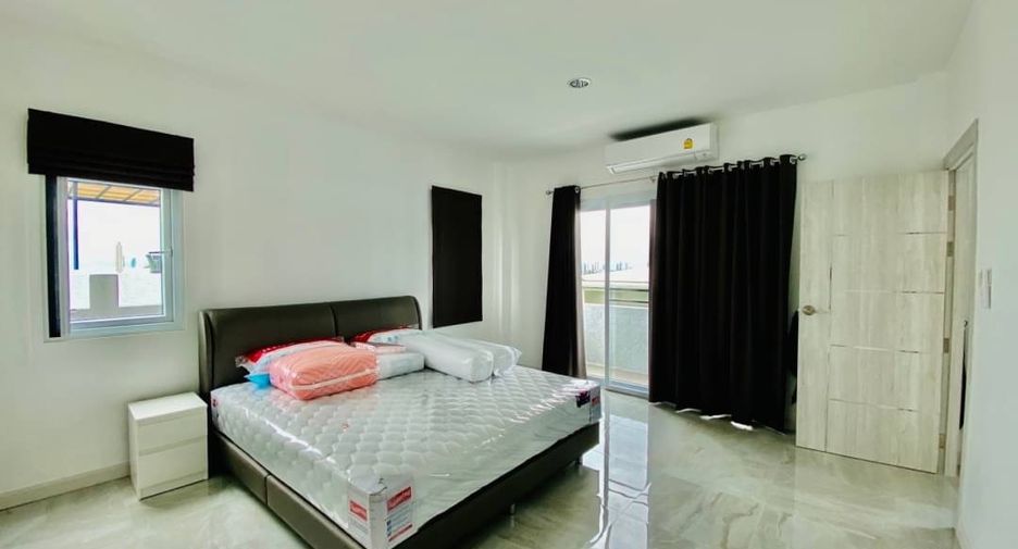 À louer 5 chambres villa à Bang Lamung, Chonburi