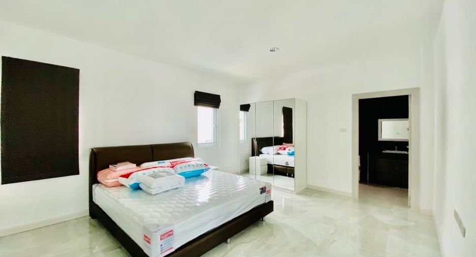 À louer 5 chambres villa à Bang Lamung, Chonburi