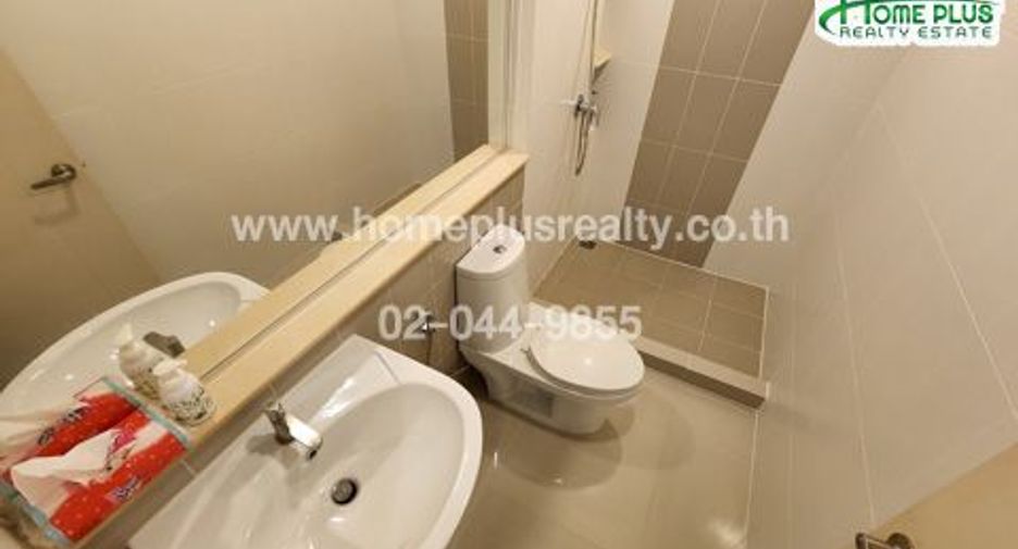 Casa adosada en venta de 3 habitaciones en Chom Thong, Bangkok