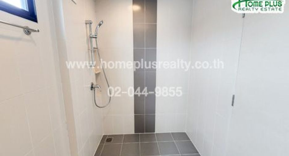 Casa adosada en venta de 3 habitaciones en Chom Thong, Bangkok