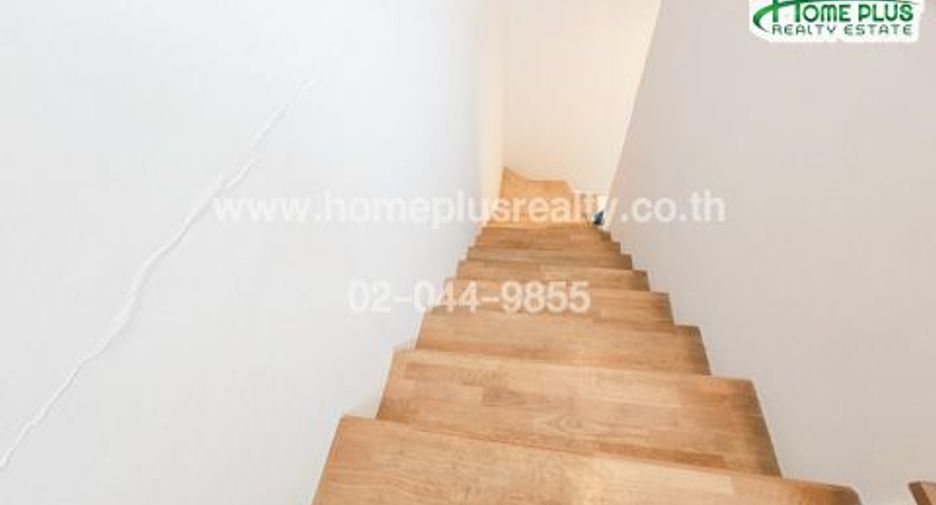 Casa adosada en venta de 3 habitaciones en Chom Thong, Bangkok