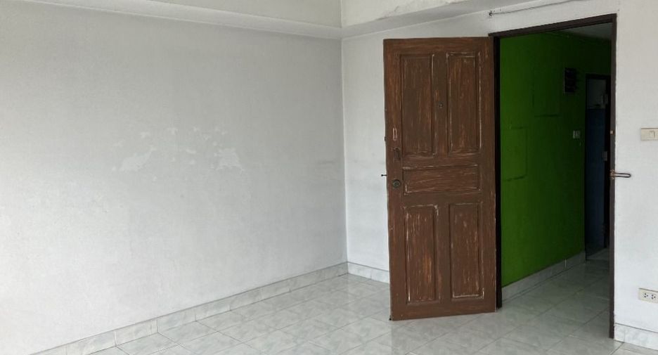 For rent and for sale 8 bed retail Space in Phutthamonthon, Nakhon Pathom