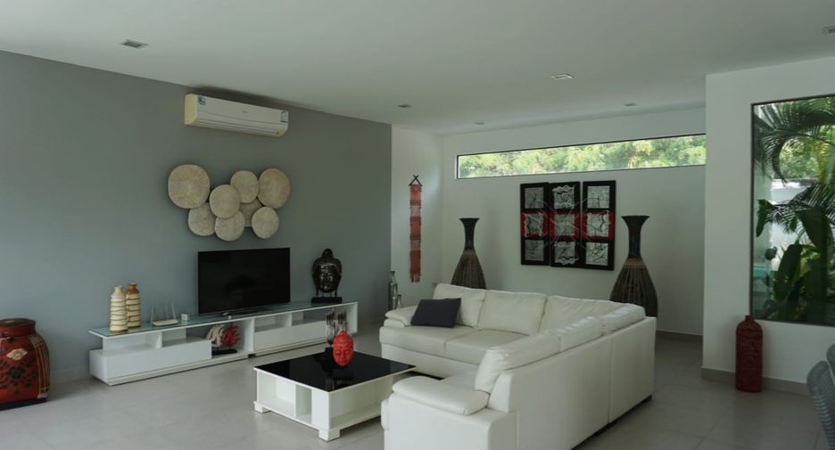 Villa en alquiler de 4 habitaciones en Mueang Phuket, Phuket