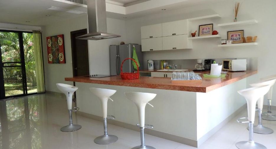 Villa en alquiler de 4 habitaciones en Mueang Phuket, Phuket