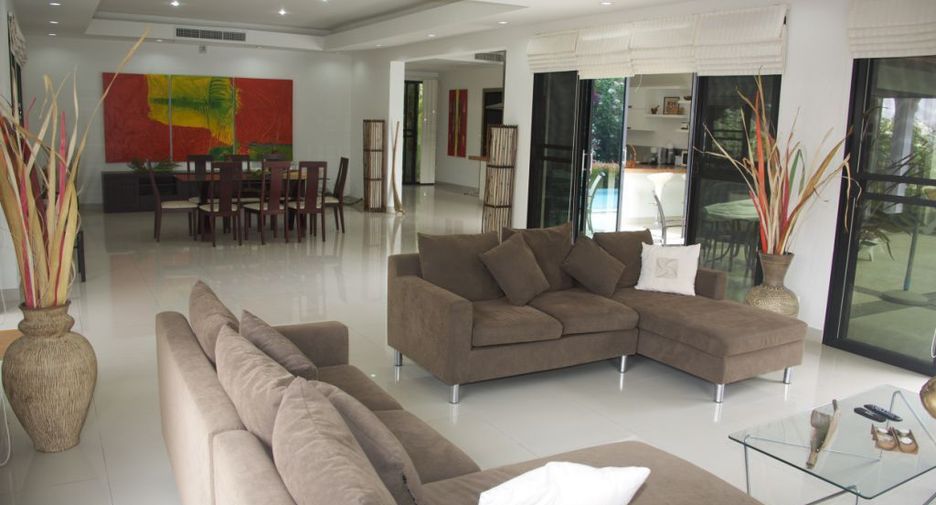 Villa en alquiler de 4 habitaciones en Mueang Phuket, Phuket