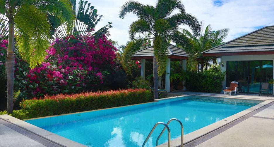 Villa en alquiler de 4 habitaciones en Mueang Phuket, Phuket
