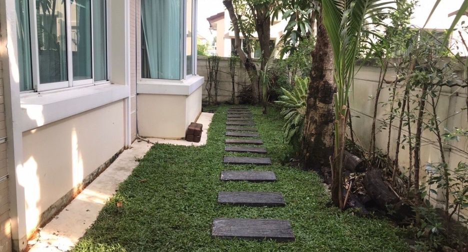 Haus zur Miete mit 3 Zimmer in Lat Krabang, Bangkok
