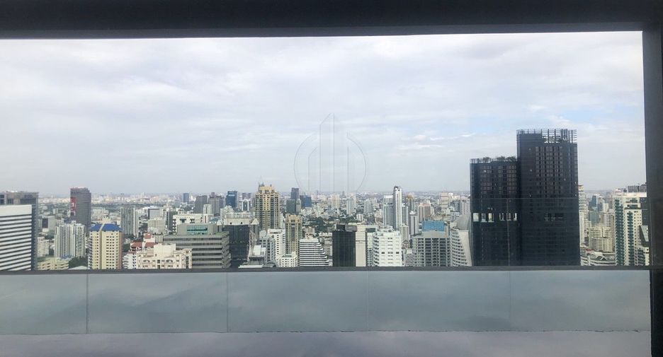 ขาย 3 ห้องนอน คอนโด ใน คลองเตย, กรุงเทพฯ