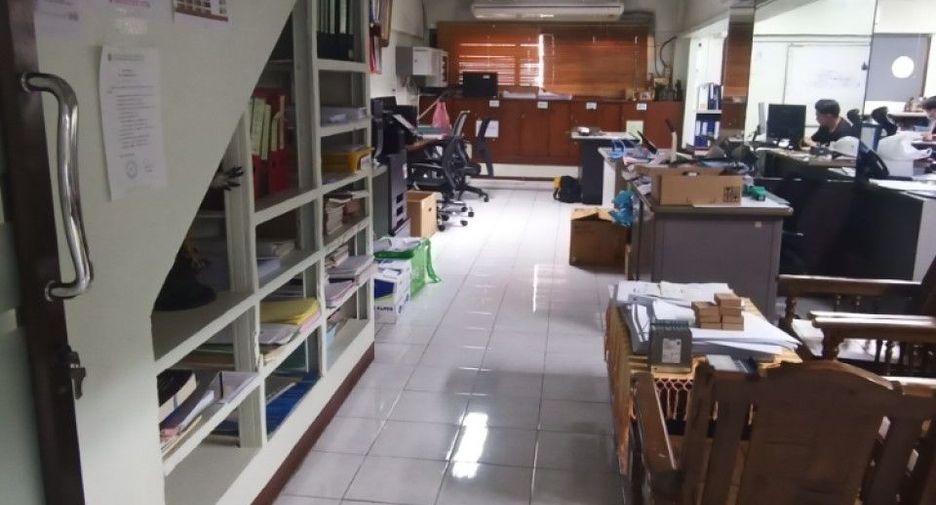 For sale 5 Beds office in Suan Luang, Bangkok
