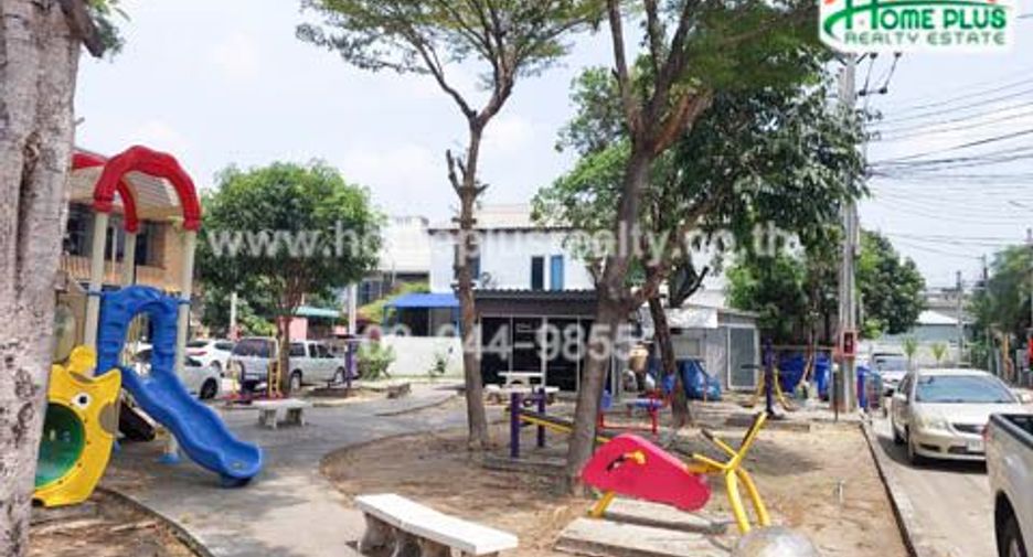 À vendre 3 chambres maison de ville à Bang Bua Thong, Nonthaburi