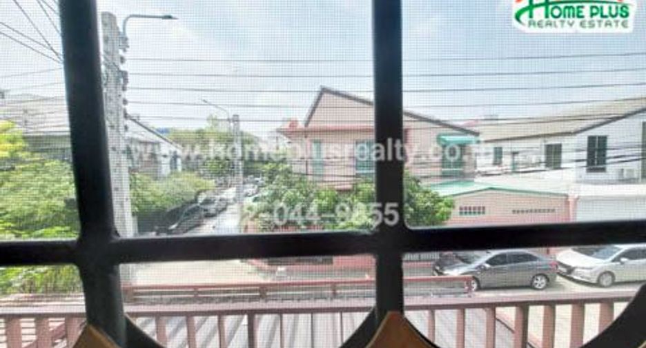 À vendre 3 chambres maison de ville à Bang Bua Thong, Nonthaburi