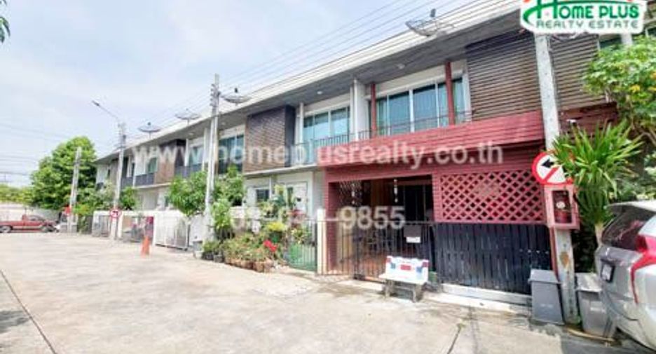 À vendre 3 chambres maison de ville à Bang Bua Thong, Nonthaburi