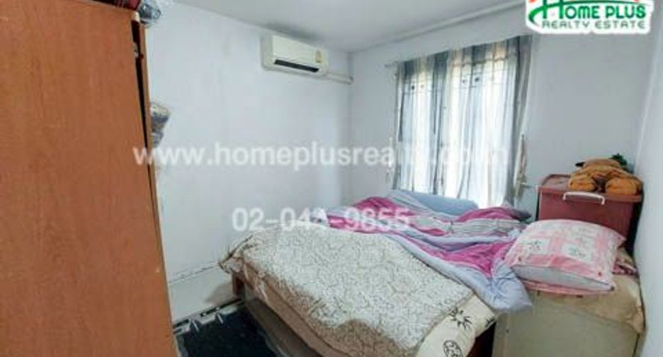 À vendre 3 chambres maison de ville à Bang Bua Thong, Nonthaburi