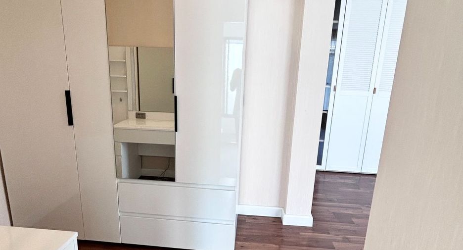 For rent and for sale 4 bedrooms house in Prawet, Bangkok