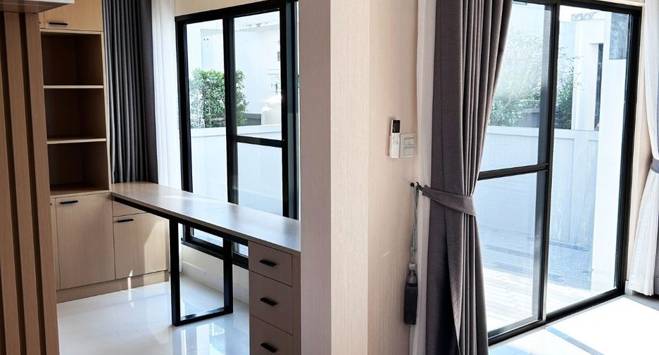 For rent and for sale 4 bedrooms house in Prawet, Bangkok