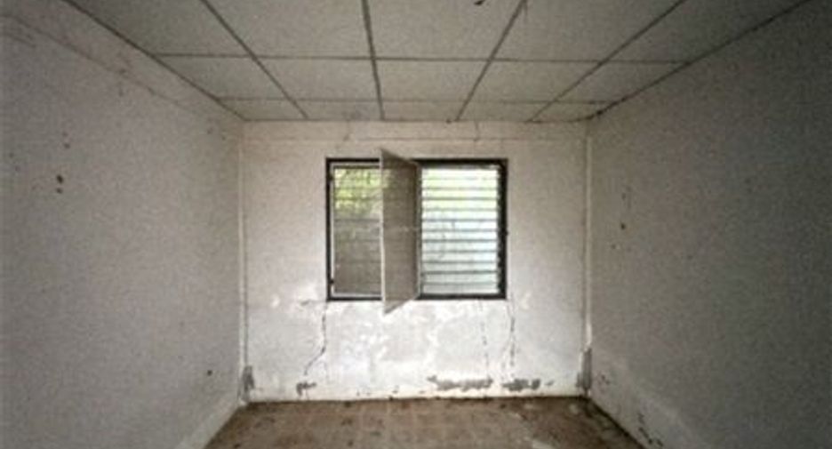 Reihenhaus zum Kauf mit 2 Zimmer in Tha Yang, Phetchaburi