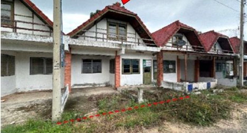 Reihenhaus zum Kauf mit 2 Zimmer in Tha Yang, Phetchaburi