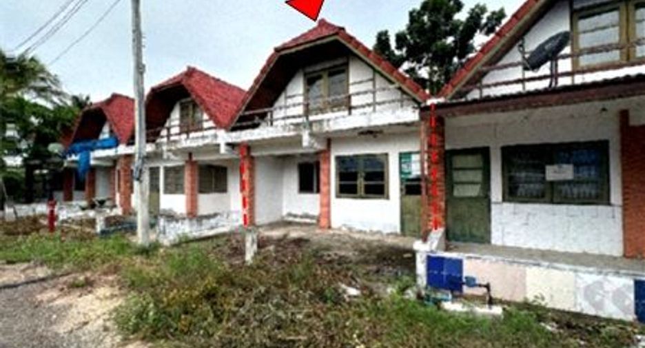 Reihenhaus zum Kauf mit 2 Zimmer in Tha Yang, Phetchaburi