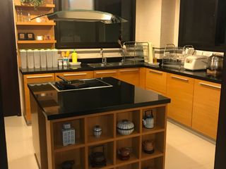 For sale 3 bedrooms condo in Yan Nawa, Bangkok