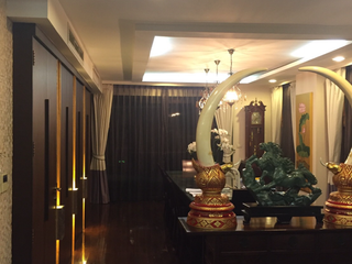 For sale 3 bedrooms condo in Yan Nawa, Bangkok
