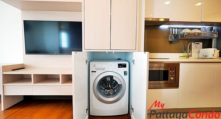 For sale studio condo in Bang Lamung, Chonburi