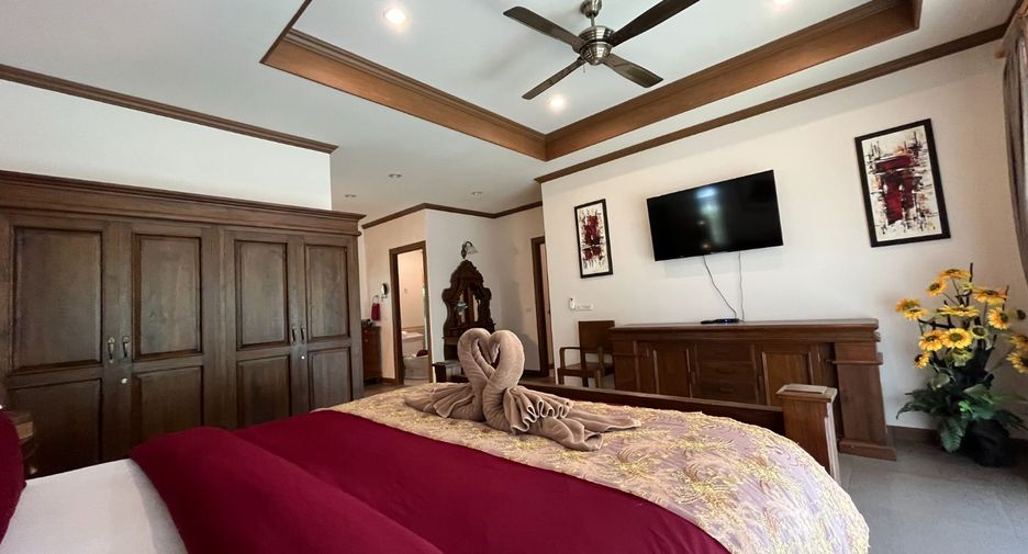 For sale 8 Beds villa in Mueang Krabi, Krabi