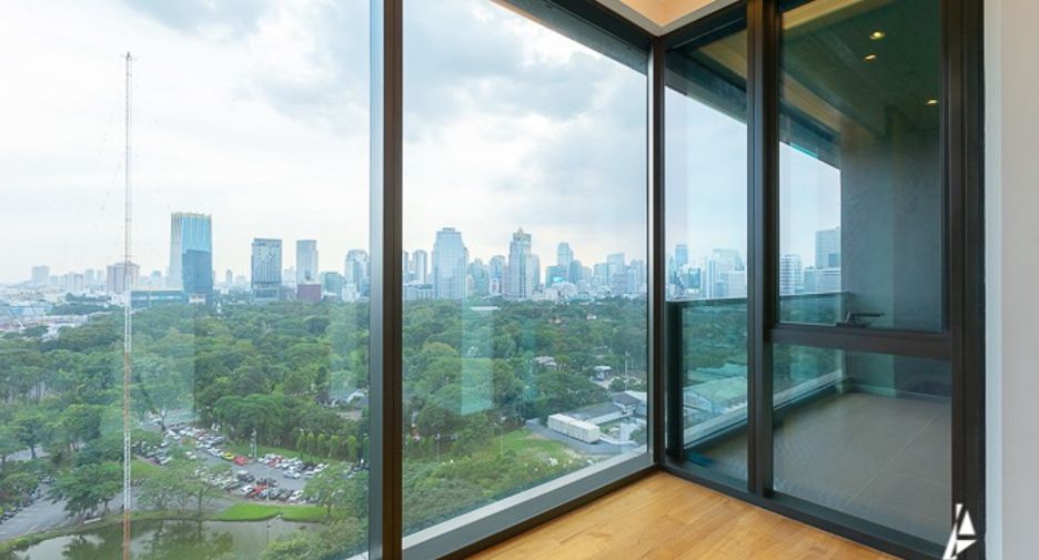 For sale 2 bedrooms condo in Pathum Wan, Bangkok