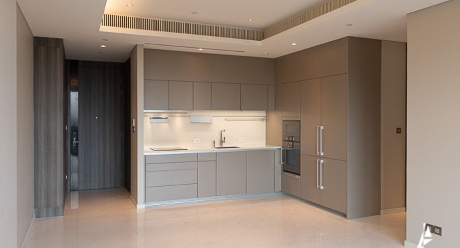 For sale 2 bedrooms condo in Pathum Wan, Bangkok