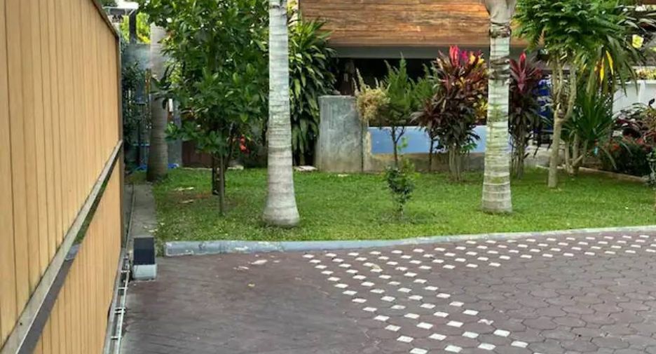 À vendre 5 chambres maison à Saraphi, Chiang Mai