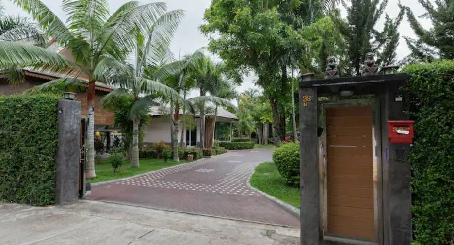 À vendre 5 chambres maison à Saraphi, Chiang Mai