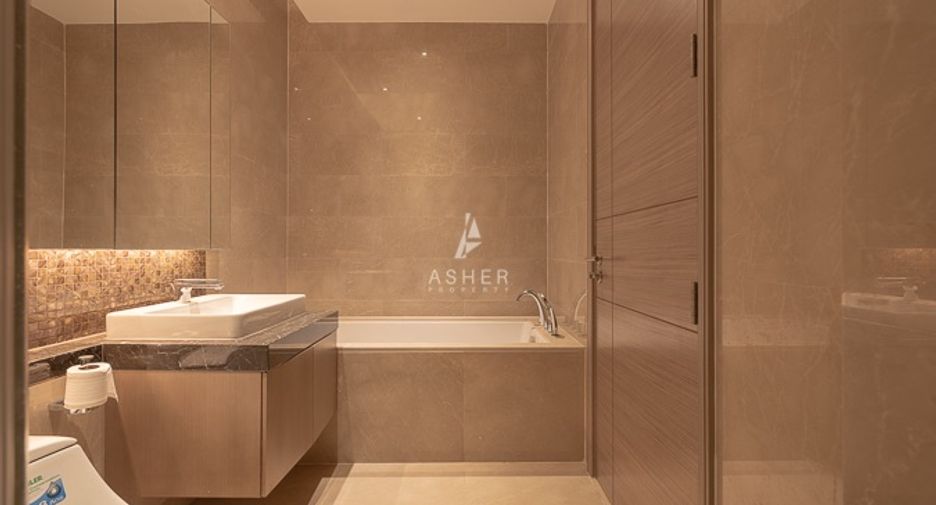 À louer et à vendre 2 chambres condo à Pathum Wan, Bangkok