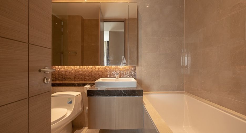 À louer et à vendre 2 chambres condo à Pathum Wan, Bangkok