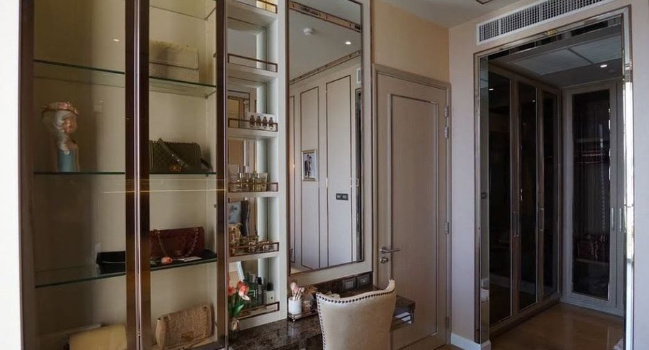 Wohnung zum Kauf mit 2 Zimmer in Khlong San, Bangkok