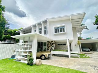 For rent 3 bedrooms house in Phaya Thai, Bangkok